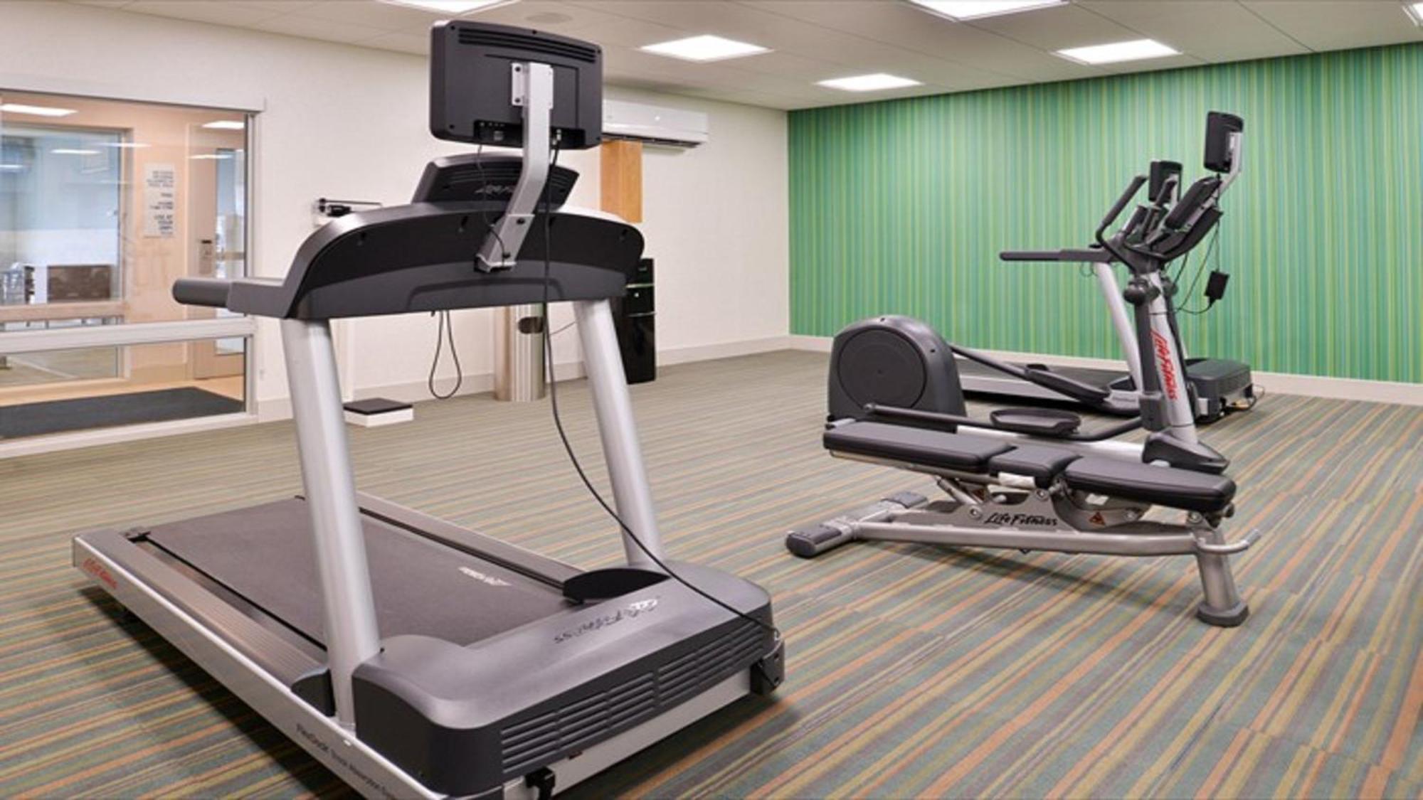 Holiday Inn Express & Suites - Parkersburg East By Ihg Экстерьер фото