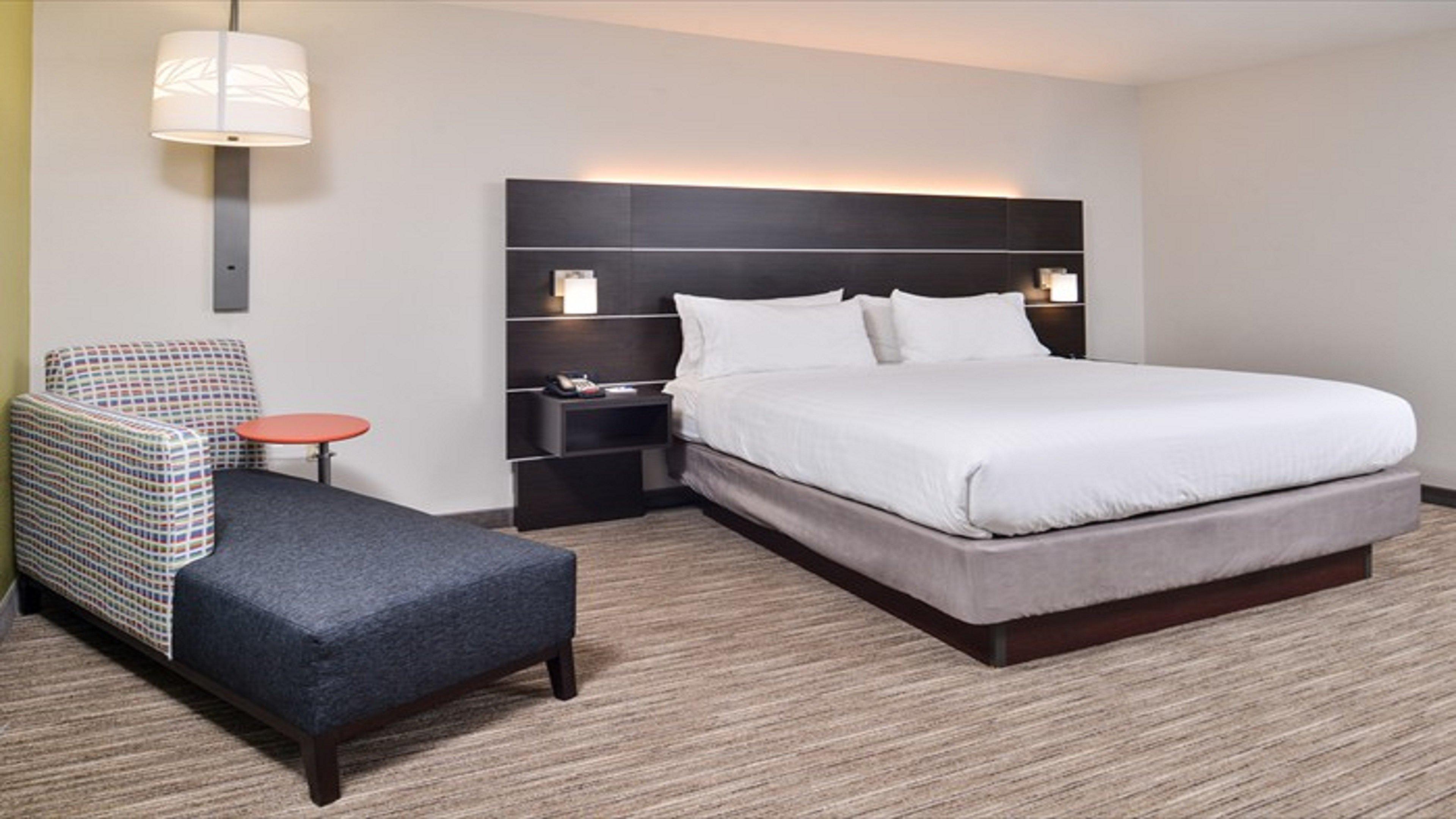 Holiday Inn Express & Suites - Parkersburg East By Ihg Экстерьер фото
