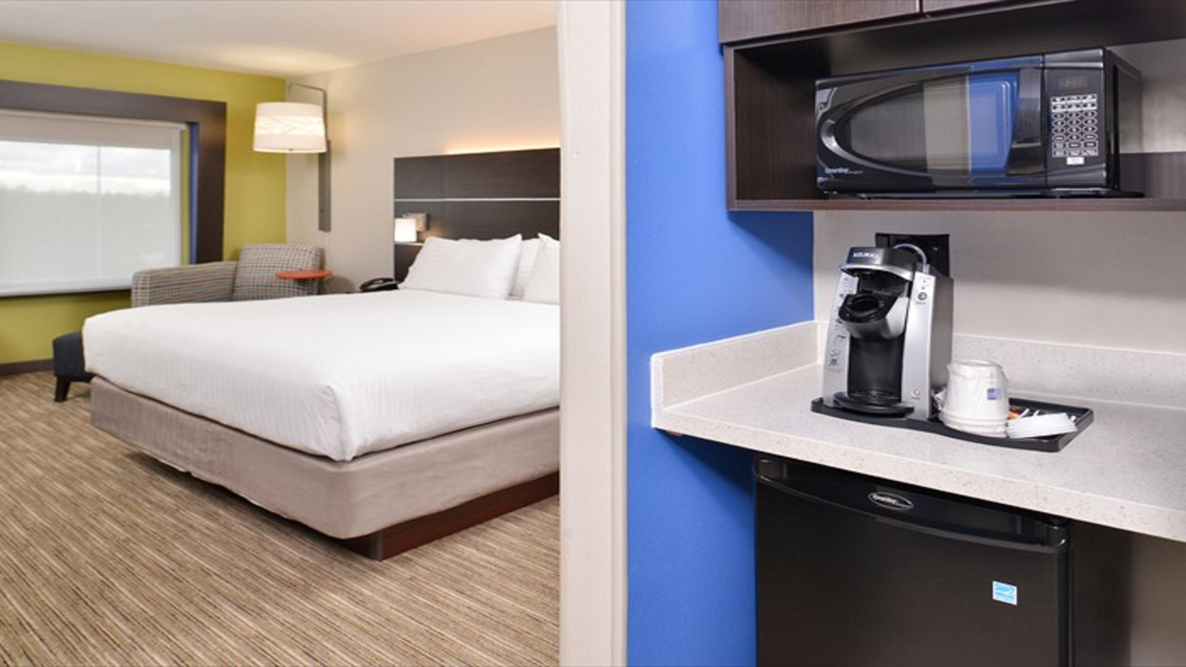 Holiday Inn Express & Suites - Parkersburg East By Ihg Экстерьер фото