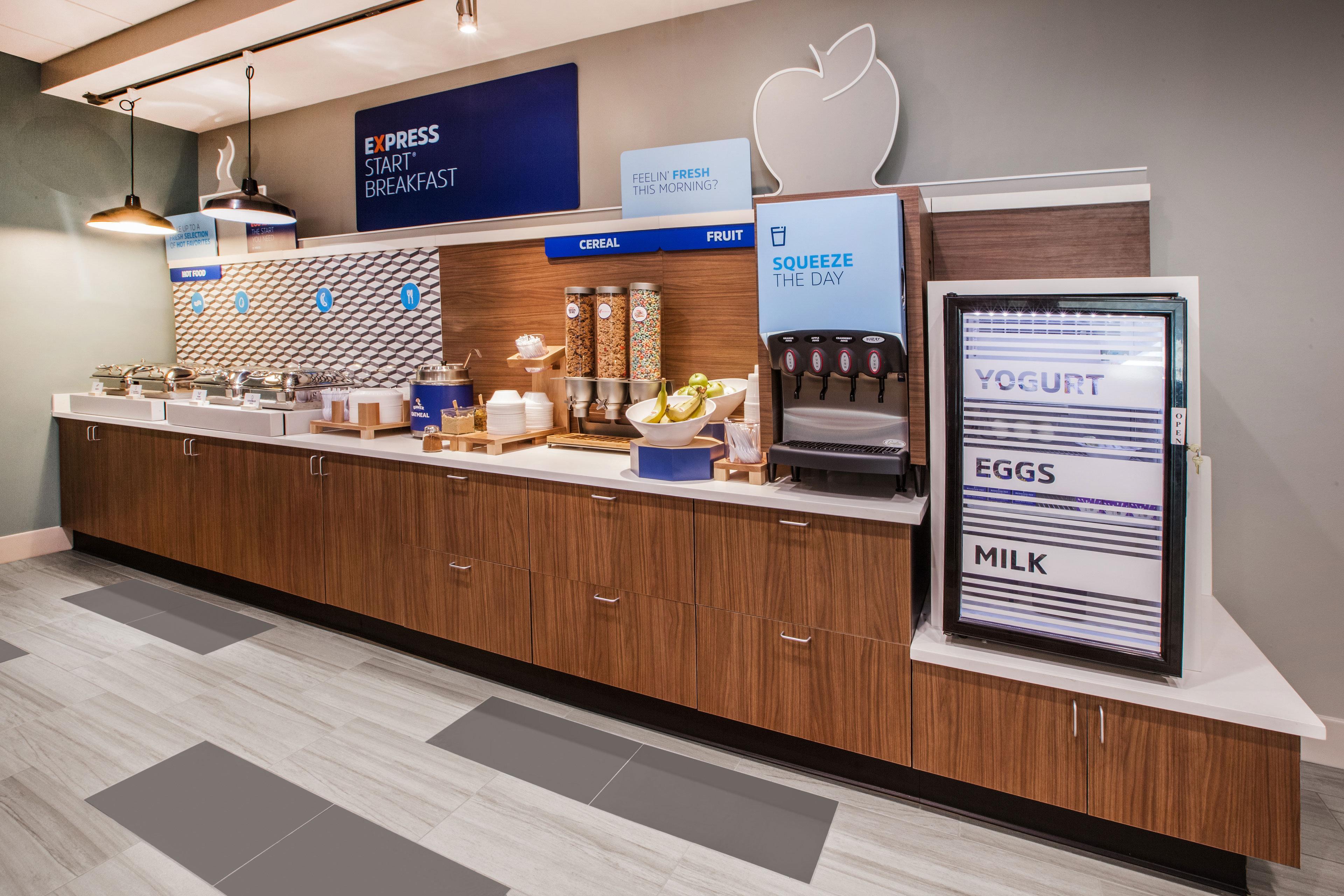 Holiday Inn Express & Suites - Parkersburg East By Ihg Экстерьер фото